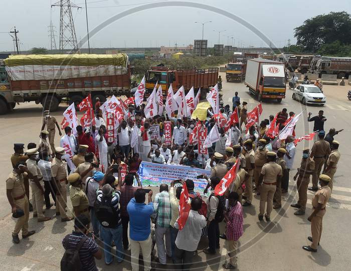 Activists Of Communist Party Block Road During A Protest Against The Farm Bills Passed In Both The Houses Of Parliament Recently, in Chennai Friday, Sept. 25, 2020