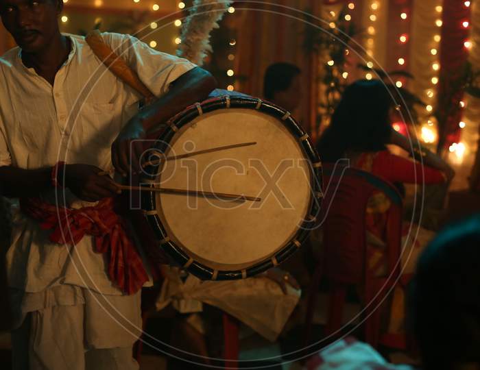 Dhakis Are Traditional Drummers Who Play The Dhak During Hindu Festivals, Primarily In Bengal. Drum Beats Are An Integral Part Of The Five-Day-Long Annual Festivities Associated With Durga Puja