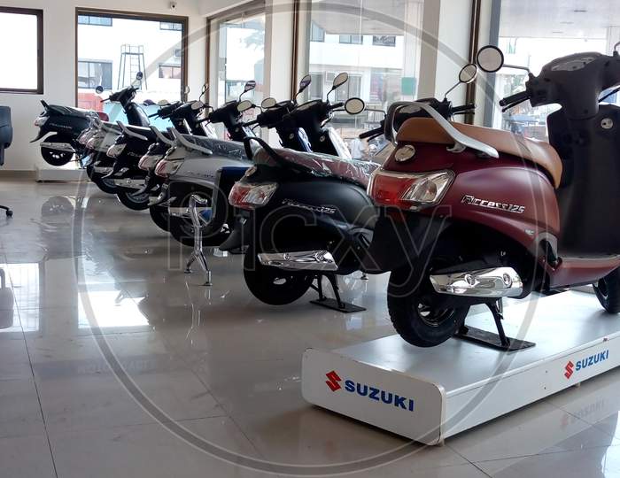suzuki bikes in showroom