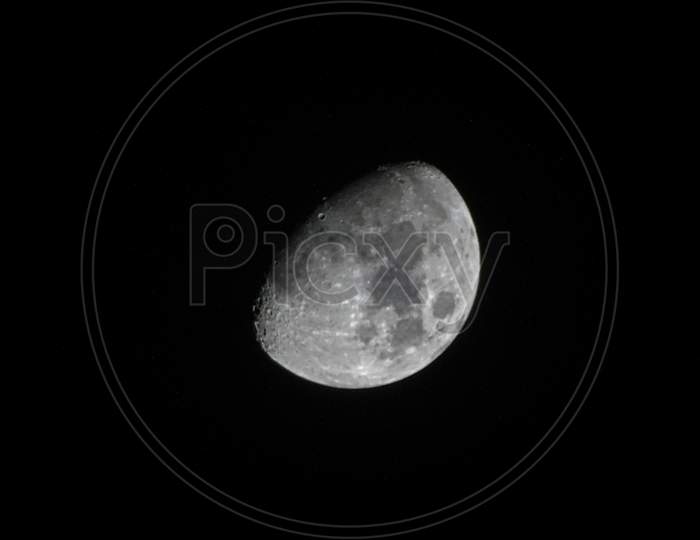 Moon, waning gibbous