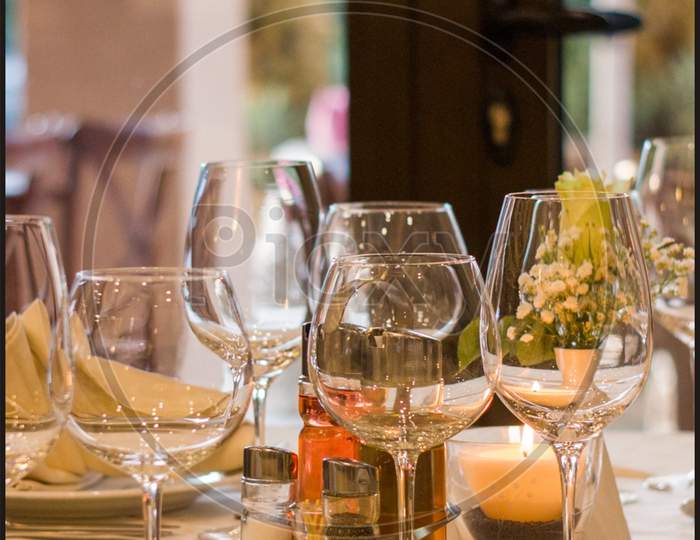 White Wine Gasses Edges with Restaurant