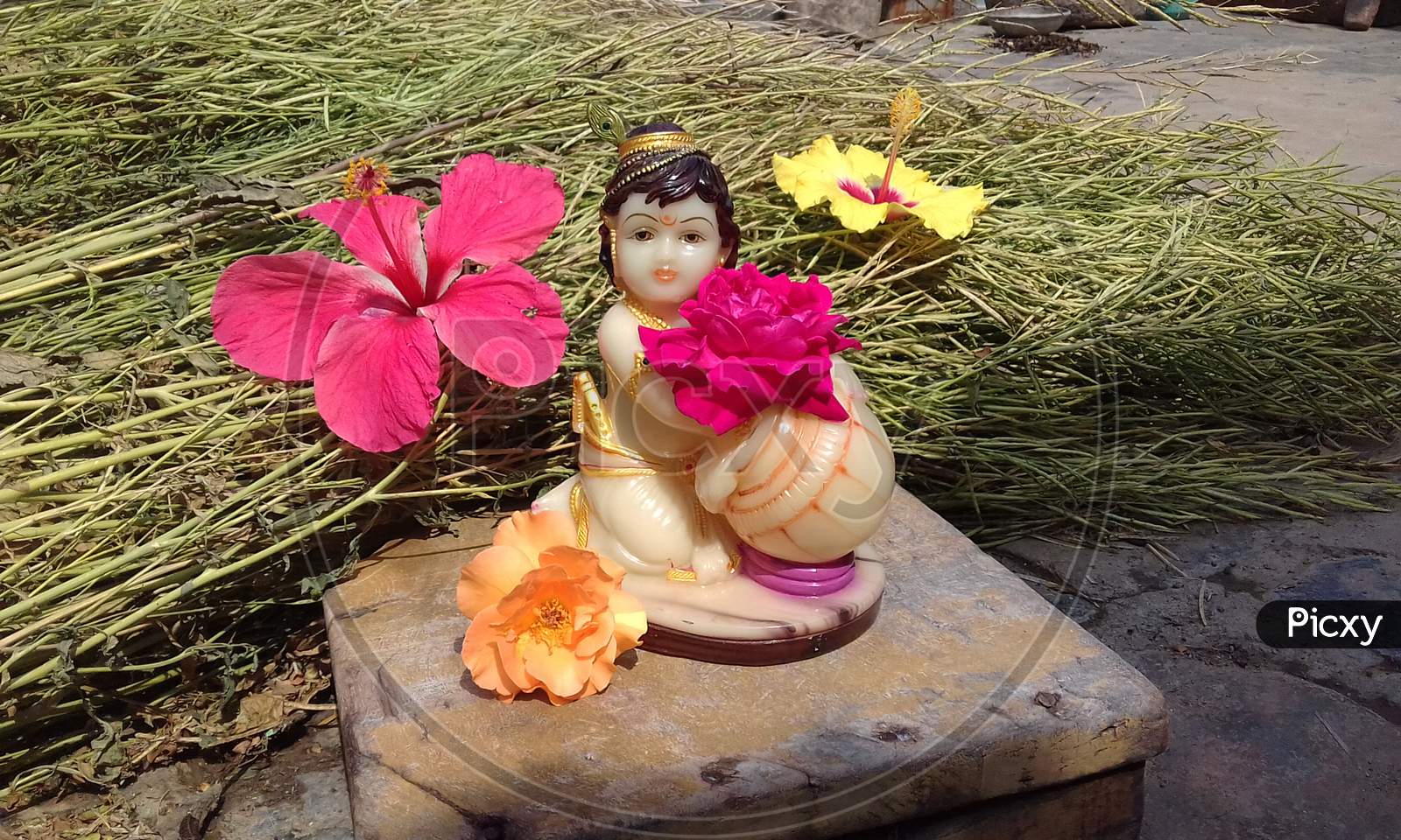 Image of little krishna as makhanchor beautiful cute statue with ...