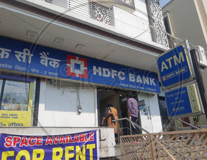 Delhi, India - 28 September 2020 HDFC Bank ATM Is Largest Private Indian Banking And Financial Services Company