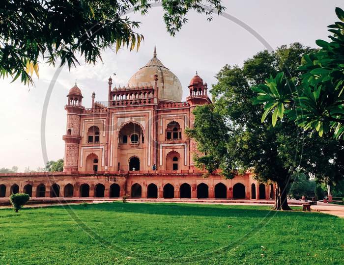 Safdarjung Tomb (Delhi)