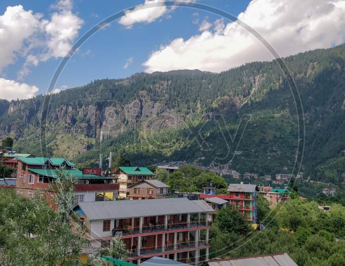 Manali, India - June 9Th 2019: Beautiful Valley View From Roof Top Of Old Manali Building.