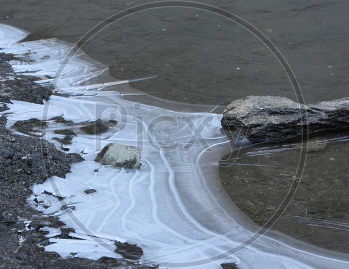 Bank of a river become ice