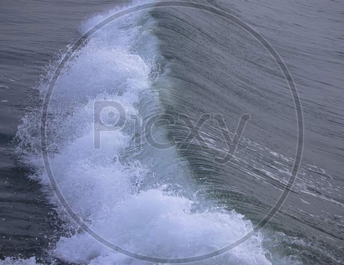 The Pattern Of The Motion Of The Rising Water Wave