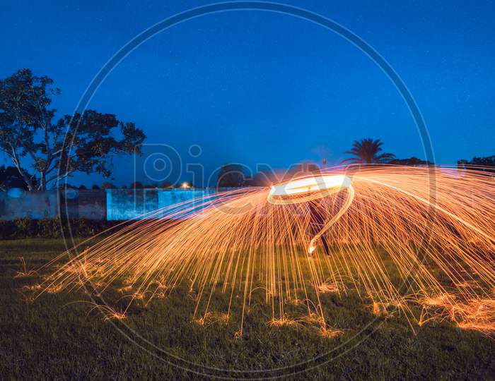 Steel Wool photography in a great frame