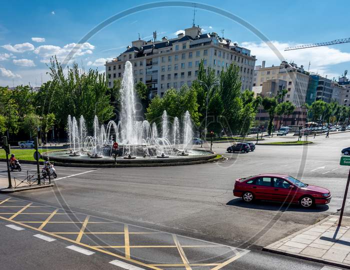 Madrid, Spain - June 17 : Water Fountain Square On The Streets Of Madrid On A Warm Summer Day, Spain, Europe On June 17, 2017.