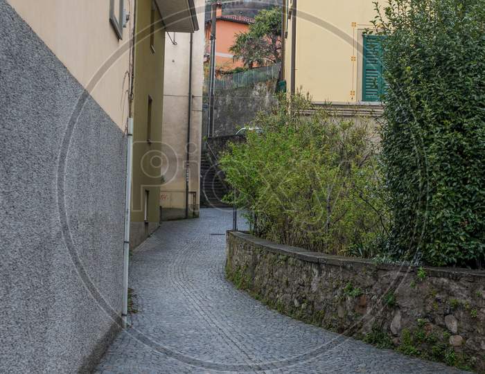 Italy, Varenna, Lake Como, Narrow Sidewalk Passage
