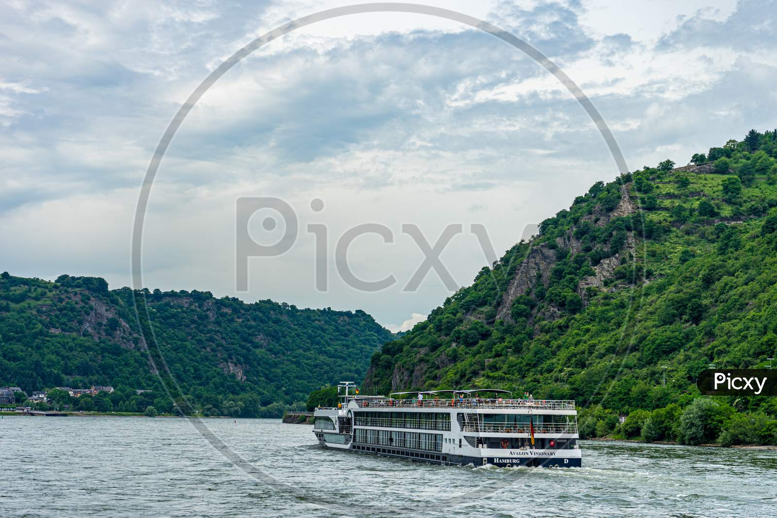 Frankfurt, Germany - 27Th May 2018: Avalon Visionary Boat On Thr Rhine River