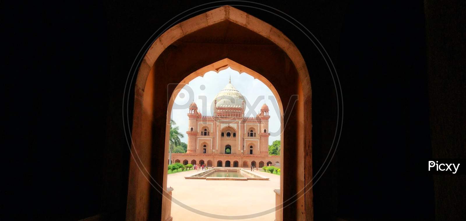 Entry Point The Humayu Tomb is Looking so Beautiful just Awsome