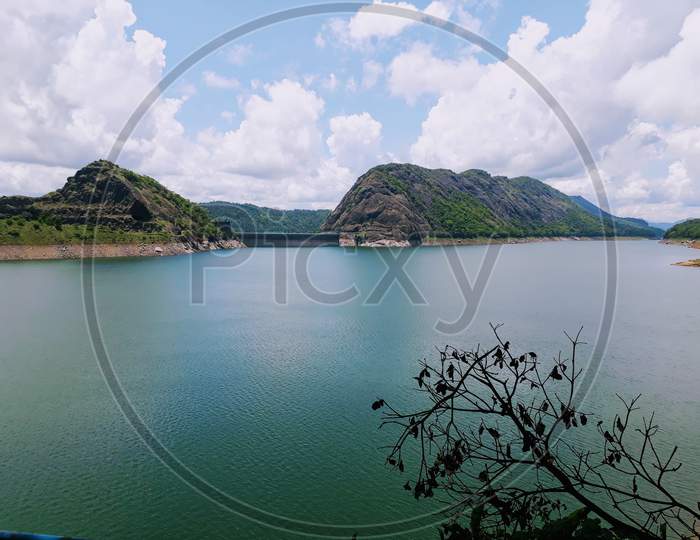 Idukki Dam reservoir 3