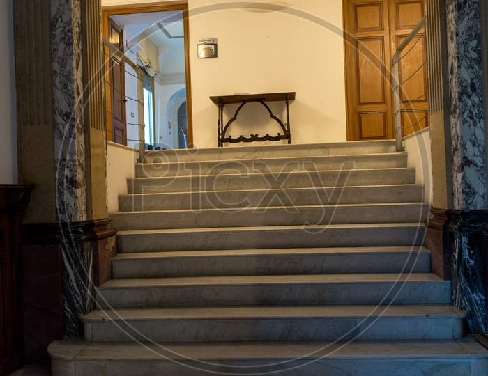 Varenna, Italy - March 31, 2018: Marble Stairs At Villa Monastero In Varenna On Cloudy Day. Lake Como, Lombardy, Italy