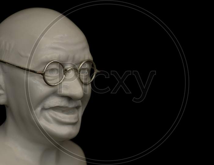Close Up Shot Of Bust Of Mahatma Gandhi