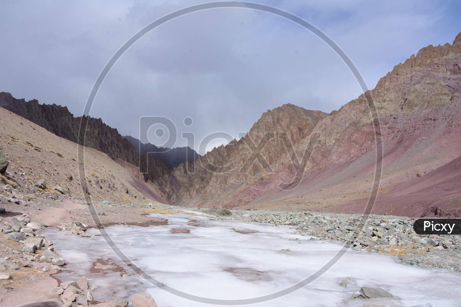 River become ice in Ladakh
