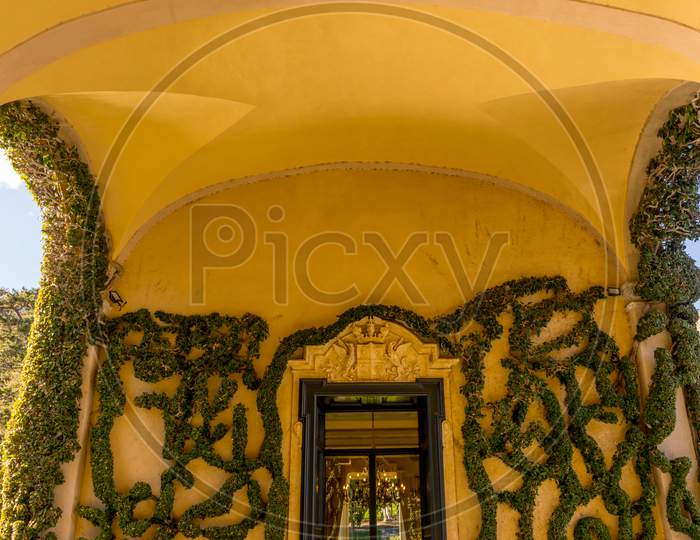 Lecco, Italy-April 1, 2018: Arch With Creeper Decoration In The Famous Villa Del Balbianello At Lecco, Lombardy
