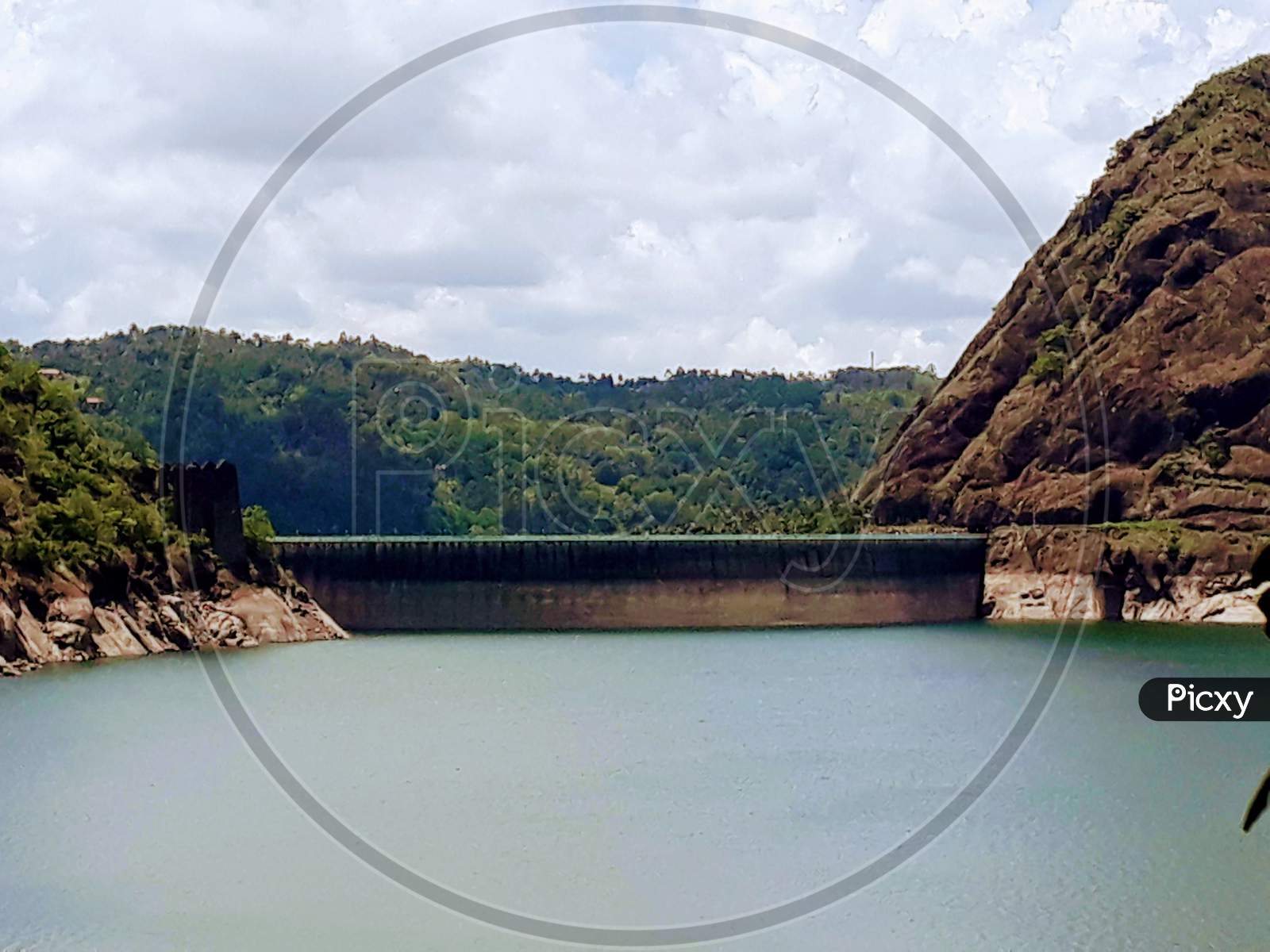 Idukki Dam reservoir 4