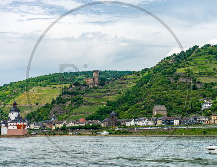 Frankfurt, Germany - 27Th May 2018: Burg Pfalzgrafenstein Castle On The Rhine River