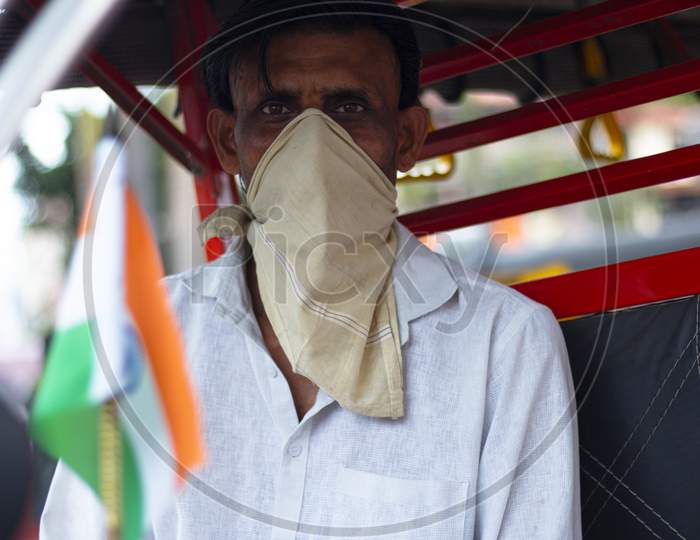 auto driver with mask