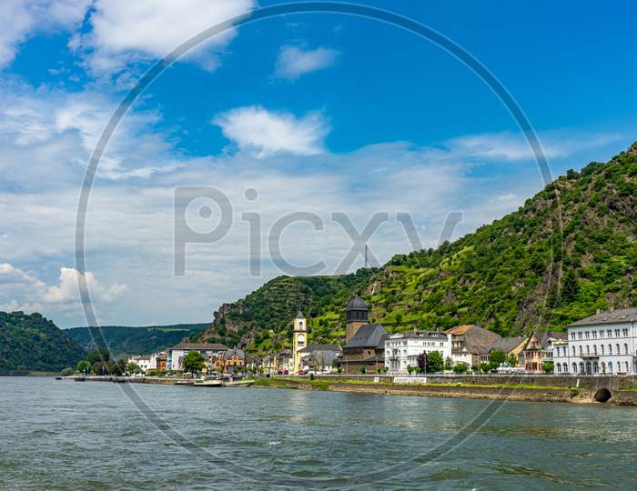 Frankfurt, Germany - 27Th May 2018: Cruise Boat Dock In The City Of Saint Goar, Part Of Rhine Romantic
