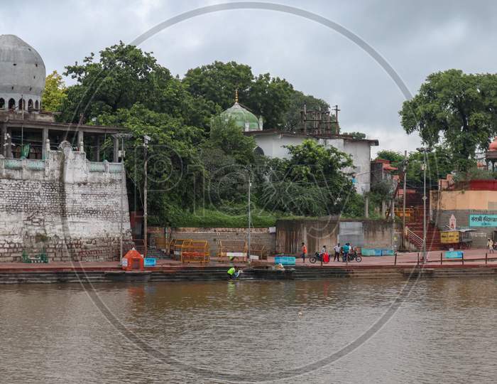 Ujjain, India - August 8Th 2020: Cleaning Workers Working On Shipra River Bank, Ram Ghat Ujjain.