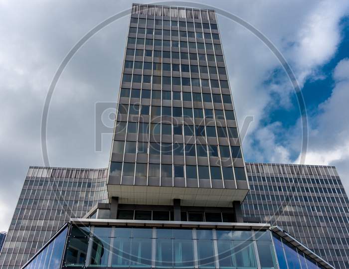Brussels, Belgium - April 14 : Architecture Of A Tall Building With Curved Glass Sideline In Brussels On April 14, 2017
