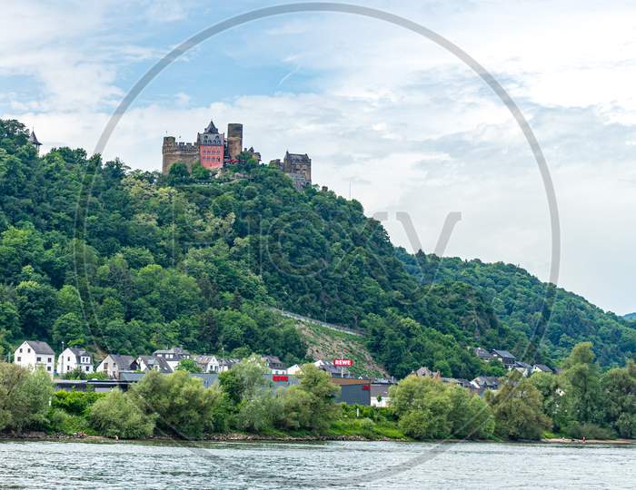 Frankfurt, Germany - 27Th May 2018: Maus Castle On The Rhine River