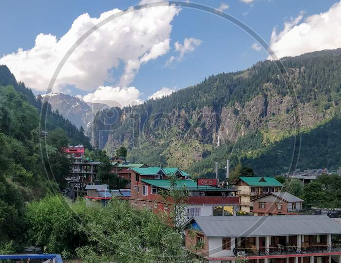 Manali, India - June 9Th 2019: Beautiful View From Roof Top Of Old Manali Building.
