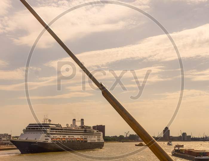 Rotterdam, Netherlands - 27 May: Erasmus Bridge At Rotterdam With Cruise Ship In Background On 27 May 2017. Rotterdam Is A Major Port City In The Dutch Province Of South Holland