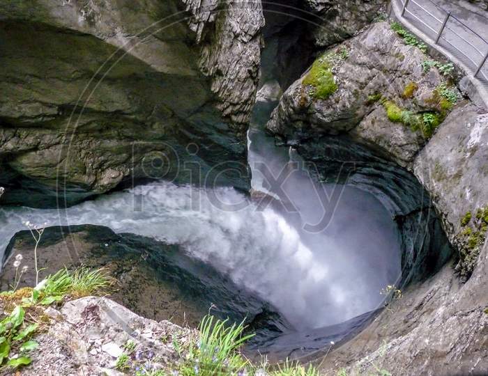 Switzerland, Lauterbrunnen, Scenic View Of Waterfall