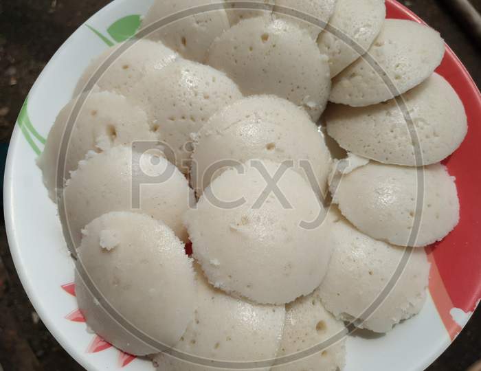 These are the delicious idli