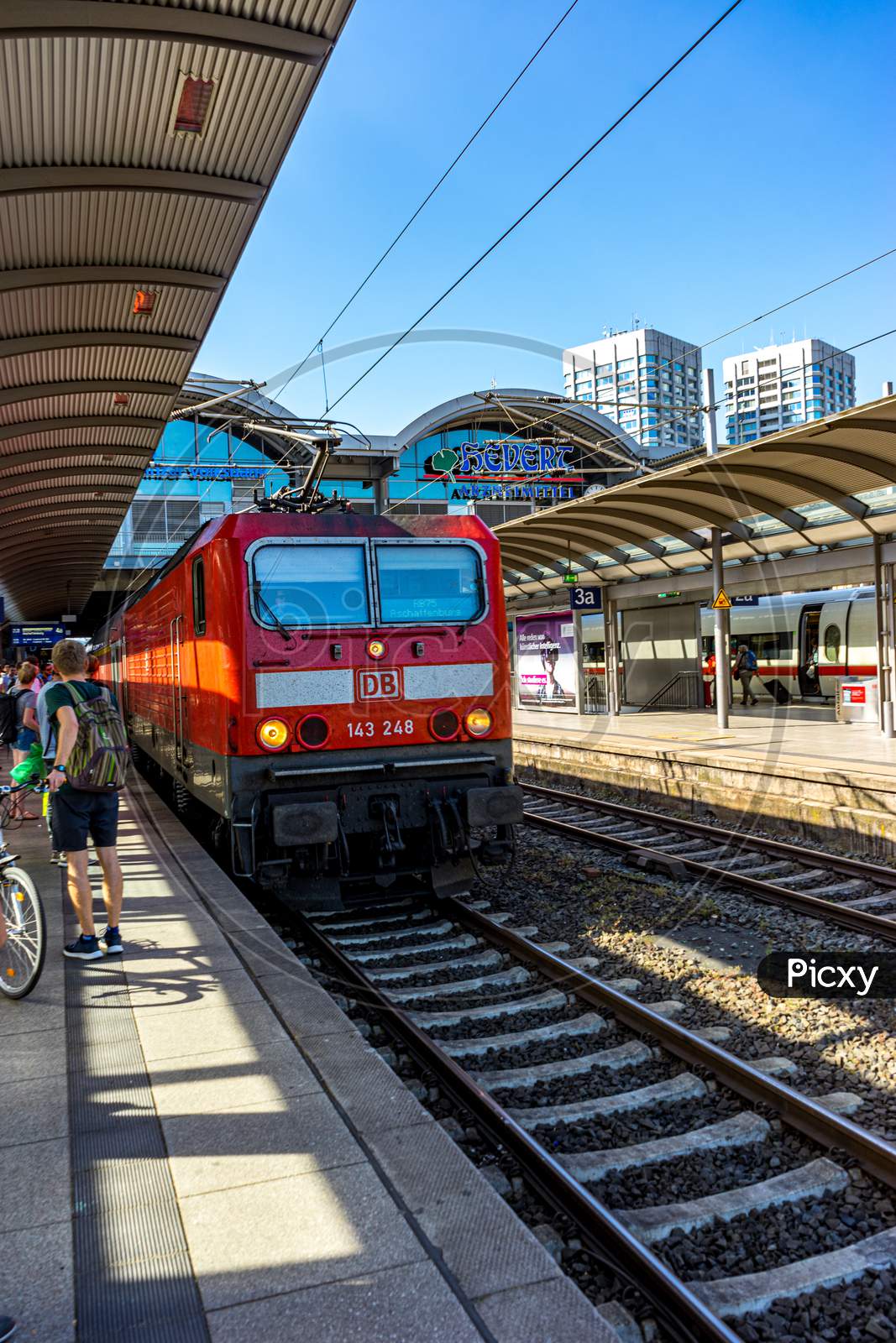 Mainz, Germany - 30Th May 2018: Deutsche Bahn Regio Train At Train Station At Mainz, Germany