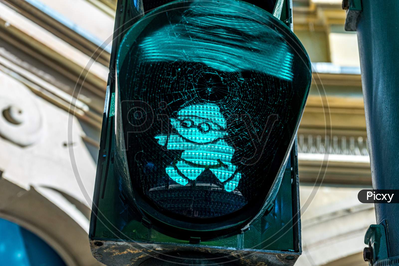 Germany, Heritage Site Mainz, A Close Up Of A Green Traffic Light