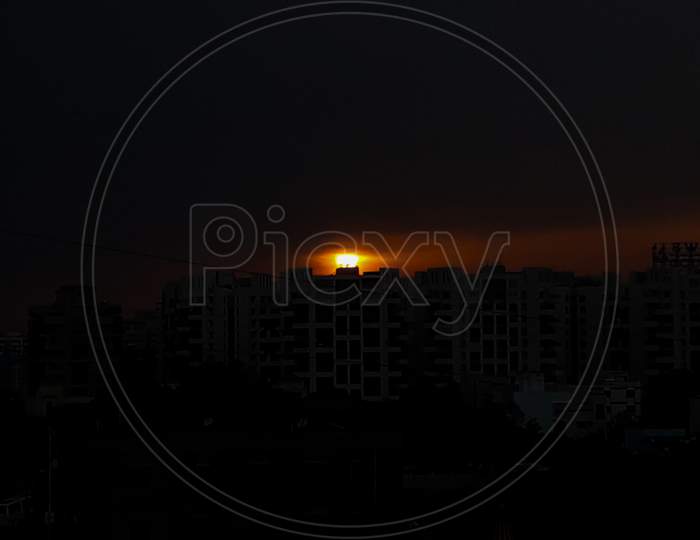 Evening photo of sun