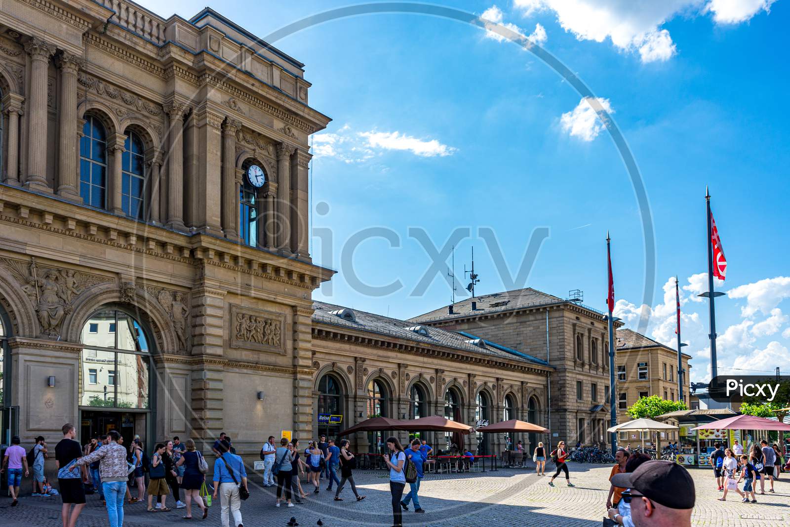 Mainz, Germany - 30Th May 2018:  The Railway Station At Mainz