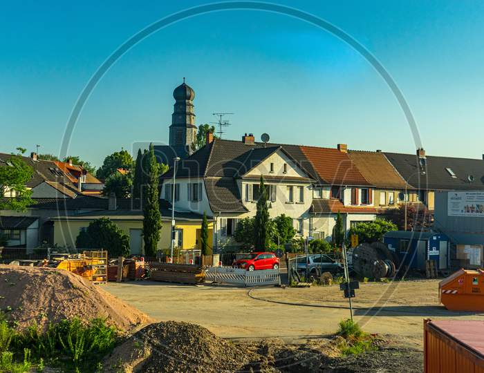 Mainz, Germany - 30Th May 2018: Schnorpfeli Construction On The Outskirts Of Mainz, Germany