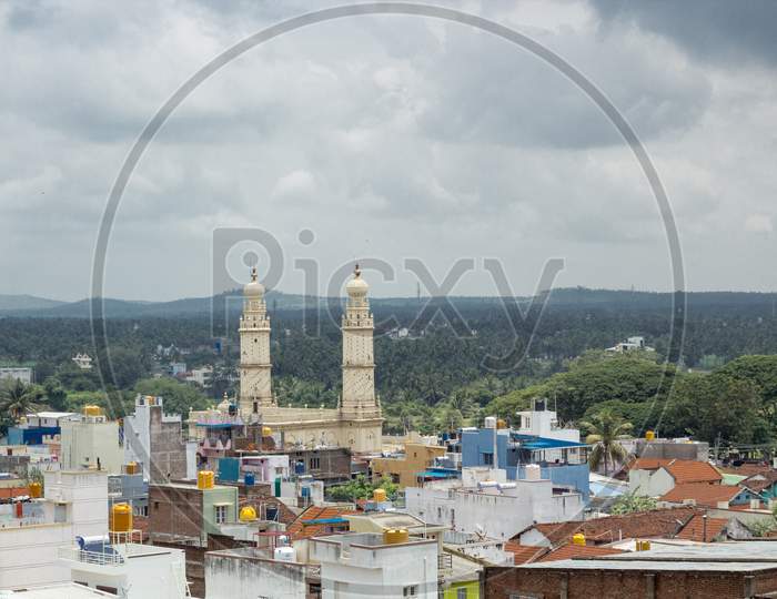 Jama Masjid Minarets in Srirangapatna/Karnataka/India.