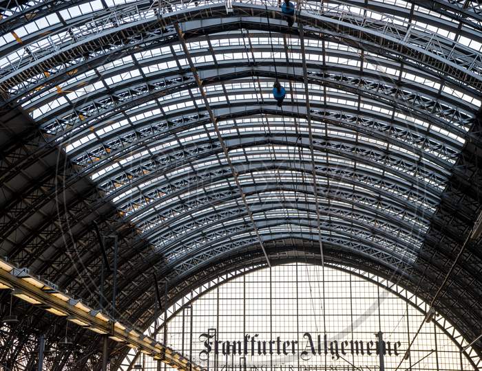 Frankfurt, Germany - 30Th May 2018: Deutsche Bahn Bahnhof Railway Station Of Frankfurt, Germany