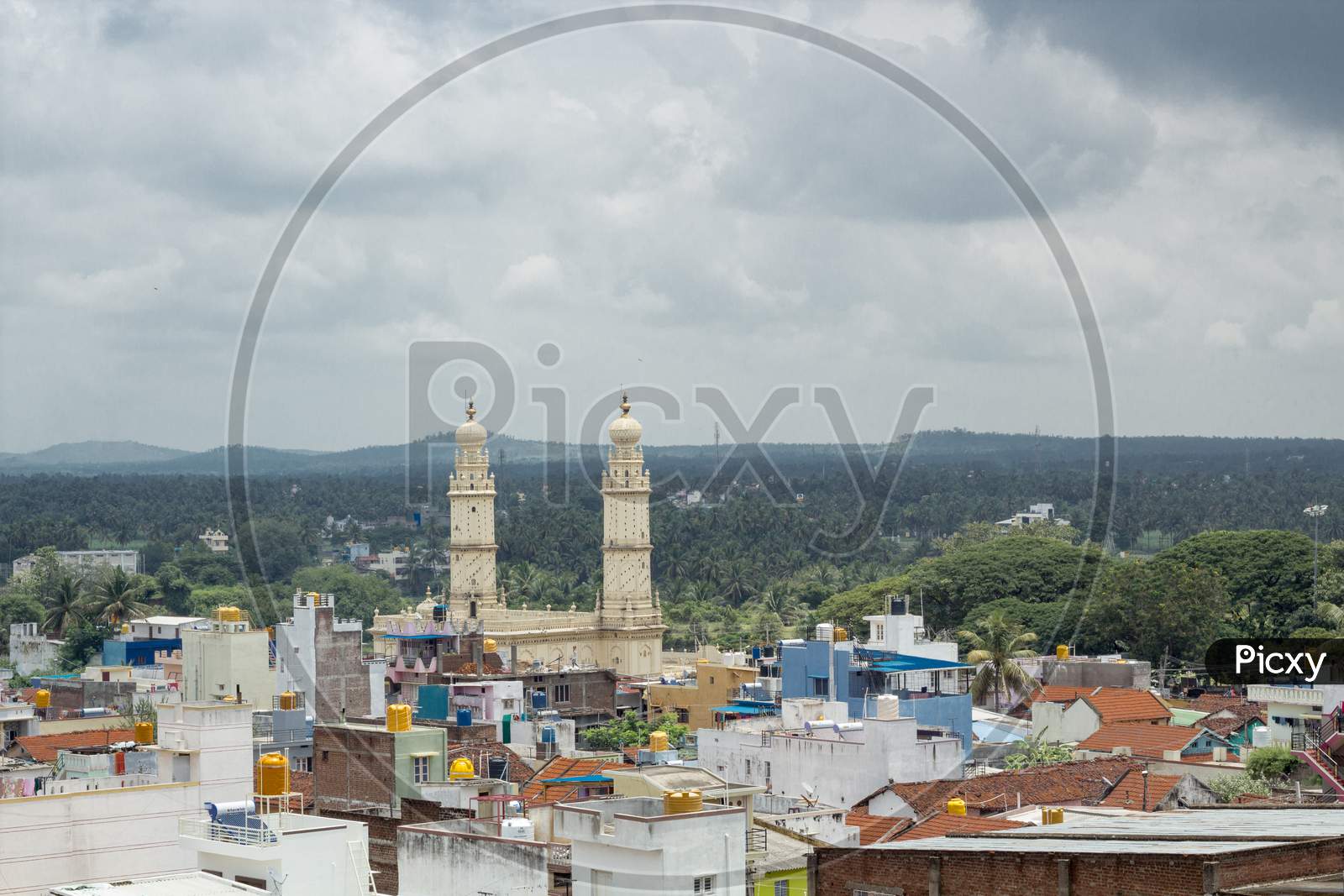 Jama Masjid Minarets in Srirangapatna/Karnataka/India.