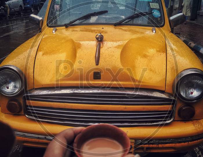 Tea with yellow taxi