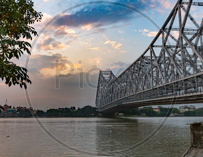Howrah Bridge, Kolkatta