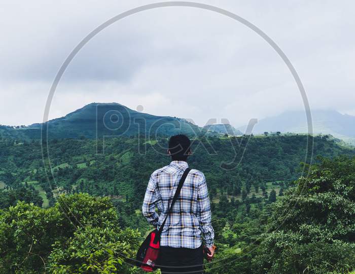 Green mountains, A man with mountain, Saputara hill station