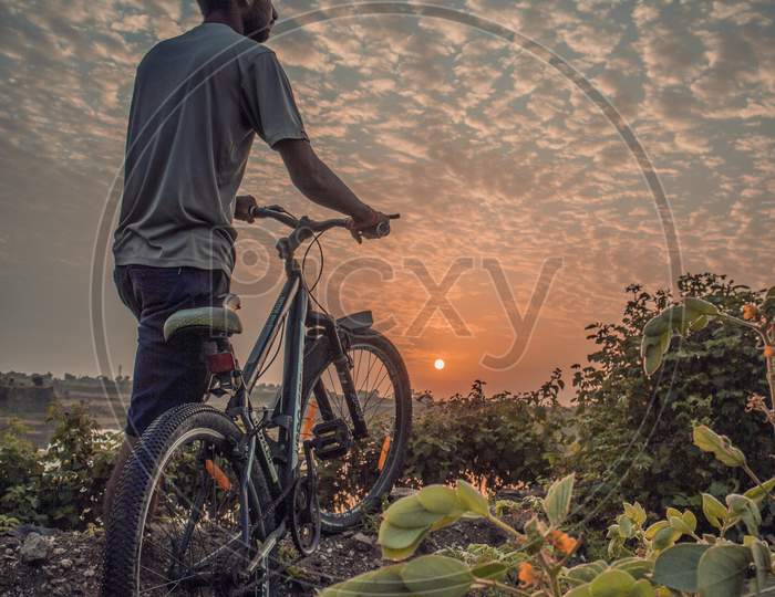 Sunrise with cycle