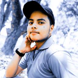 Profile picture of Suyash Dixit on picxy