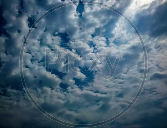 sky in sunny day with clouds