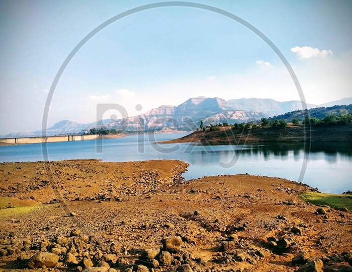 Bandhara lake