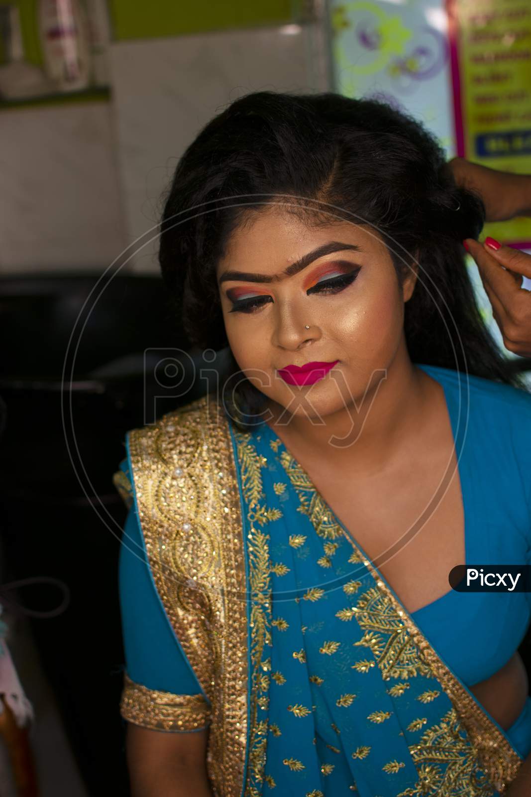 Image of An Indian Teenage Girl Taking Hair Spa At A Beauty Salon -GX598641-Picxy