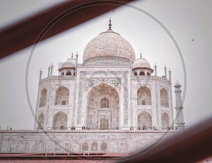 "Taj Mahal : Beauty At Its Best"