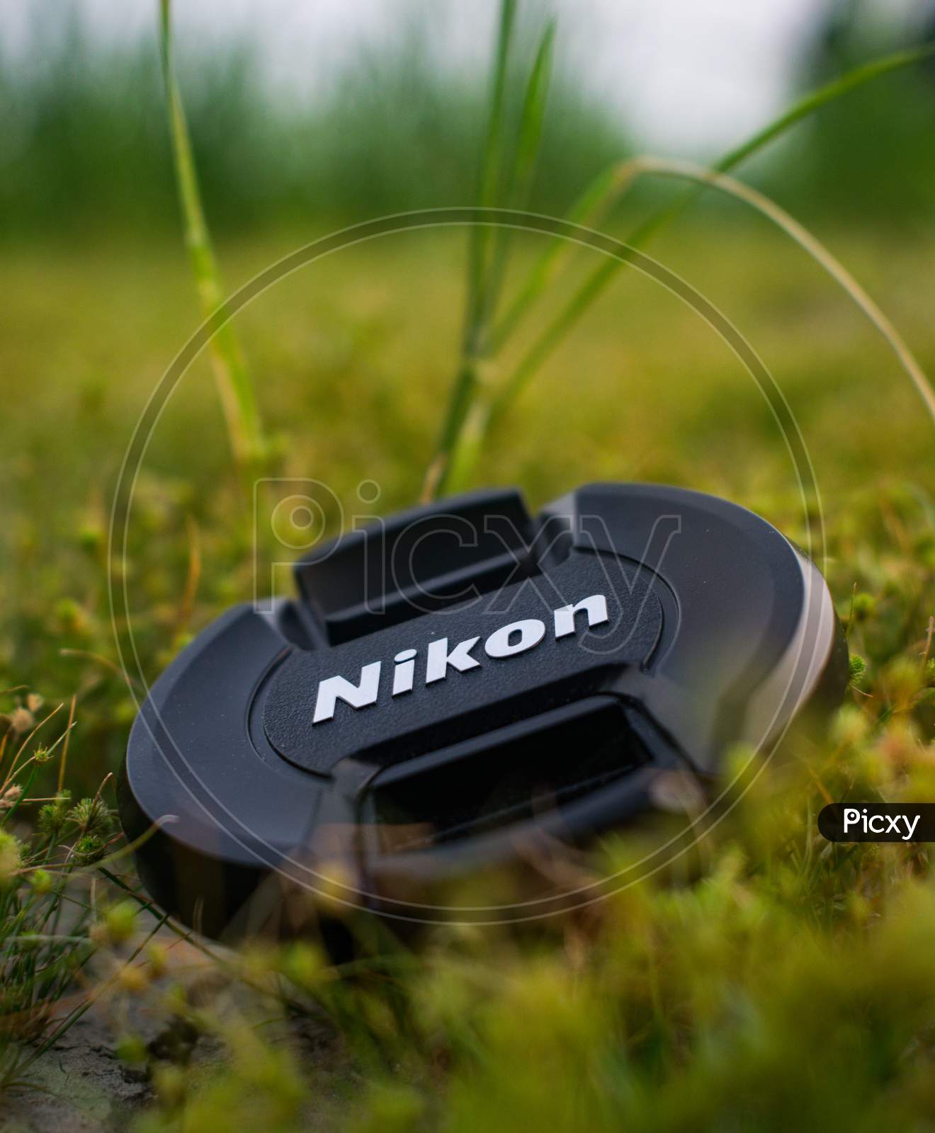 Nikon lens cap